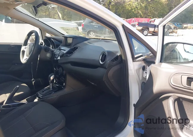 3FADP4EJ9KM105695: 43324823