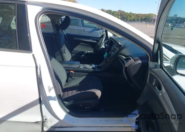 3FA6P0LU3JR188055: 43325027