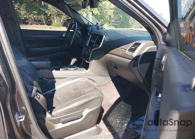 1C4RJFAG4JC102517: 43325063