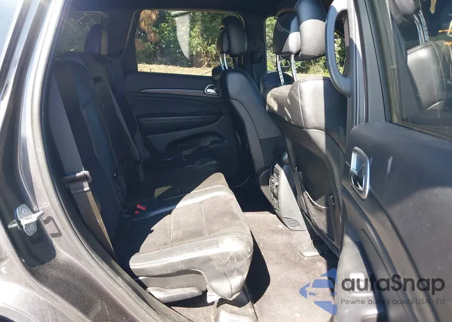 1C4RJFAG4JC102517: 43325063