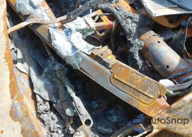 KMHLM4DG0SU059671: 43325086