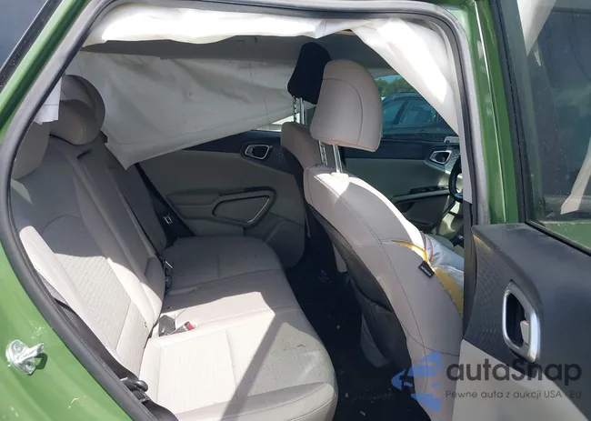 KNDJ33AU6P7192878: 43325300