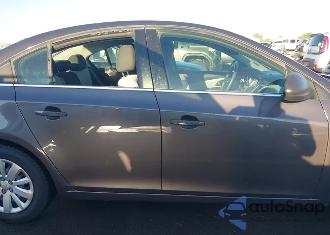 1G1PC5SH6B7198530: 43324342