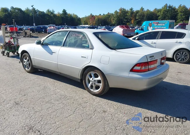 JT8BF28G310340747: 43324444