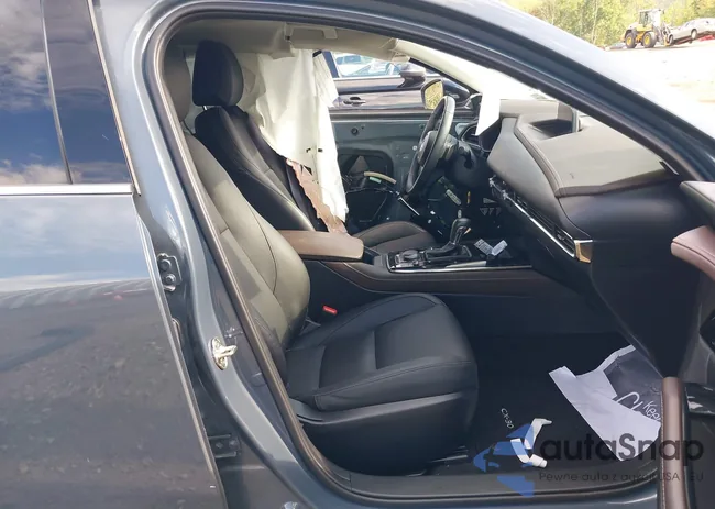 3MVDMBEY3PM569964: 43324644