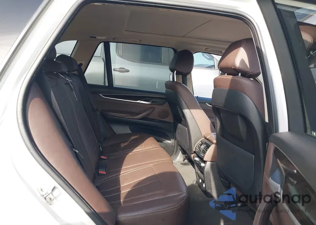 5UXKR0C58F0P09966: 43325745