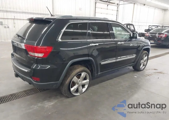 1C4RJFCT8DC652155: 43325837