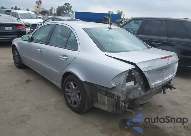 WDBUF65J83A264259: 43325980