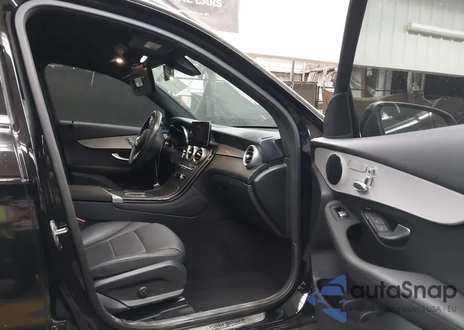 W1N0G8DB5MF910910: 43326108