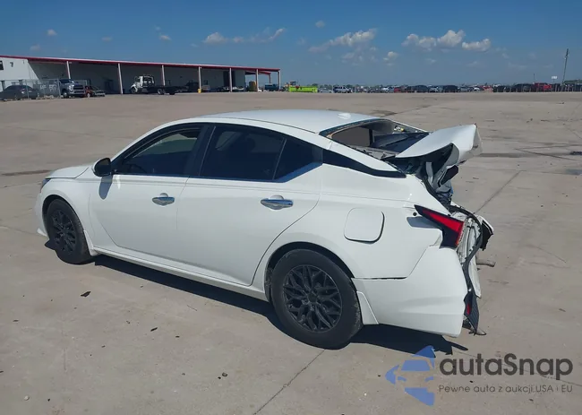 1N4BL4BV3LN313668: 43326152