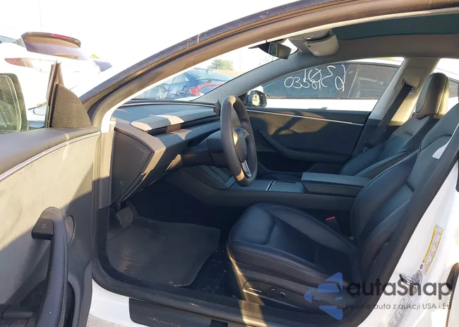 5YJ3E1EB6SF887705: 43326301