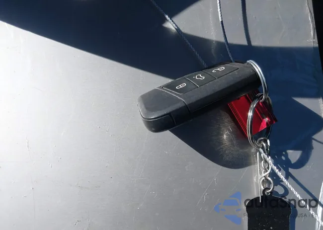 3VWE57BU5KM201566: 43325373