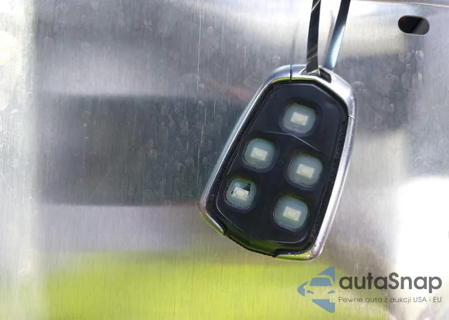 3GYFNDE33GS570061: 43325436