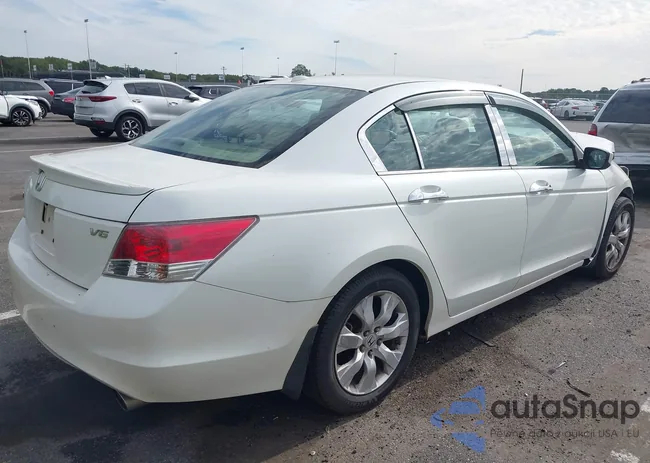 1HGCP36868A020784: 43325540