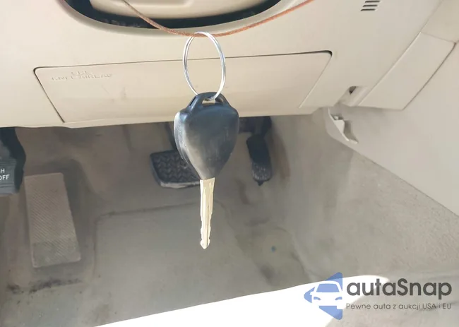 4T1BK3DB2AU355161: 43325608