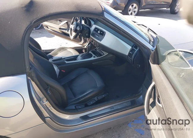 4USBU33526LW66252: 43325648