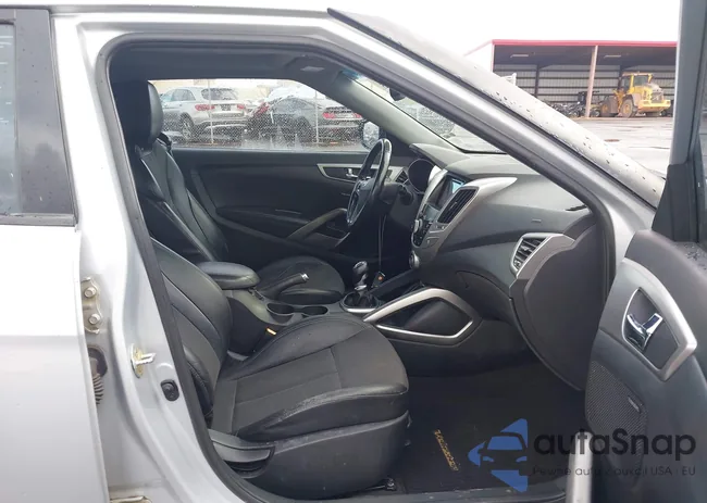 KMHTC6AD4DU163477: 43326835