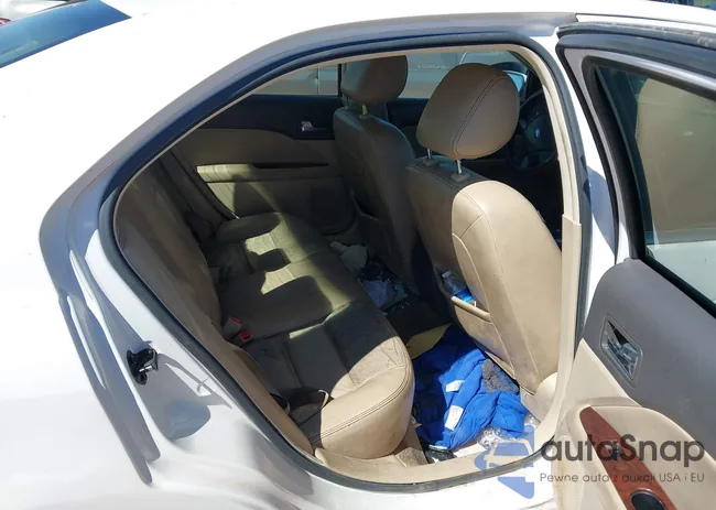 3FAHP0JG5BR108858: 43327038