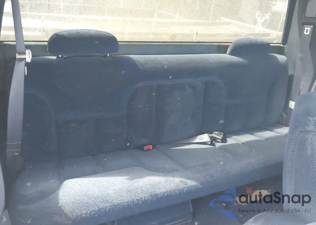 1GCEC19R8TE221051: 43327118