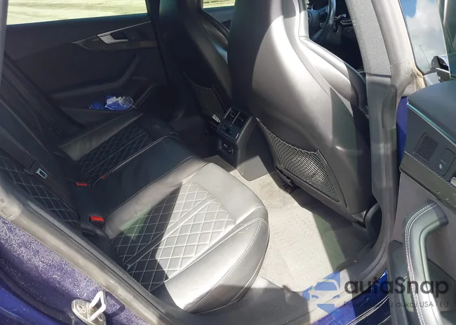 WAUB4CF57KA074964: 43327122