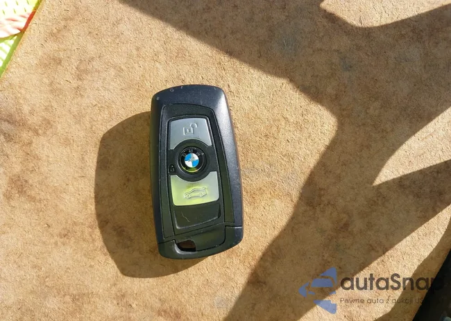 WBA3B1C59FK137324: 43327166