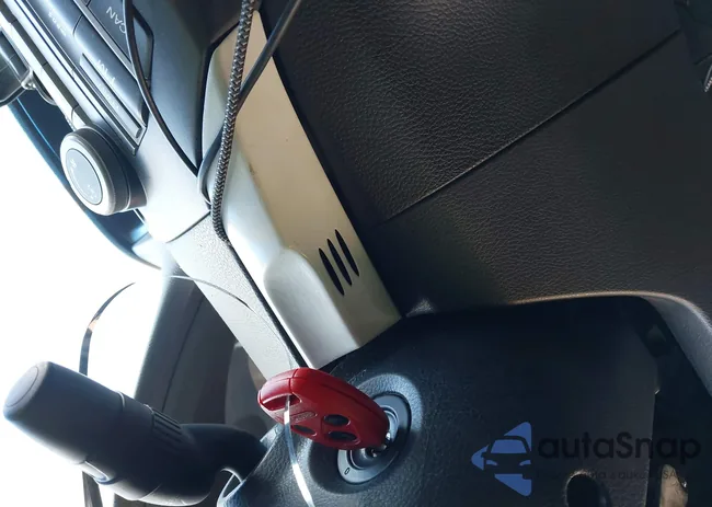 1HGCS123X8A018565: 43327199