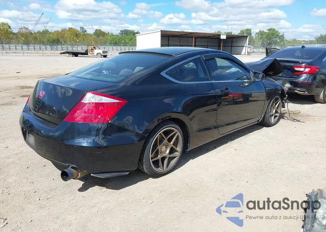 1HGCS123X8A018565: 43327199