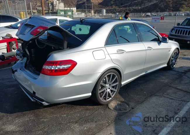 WDDHF7EB5CA501989: 43326335