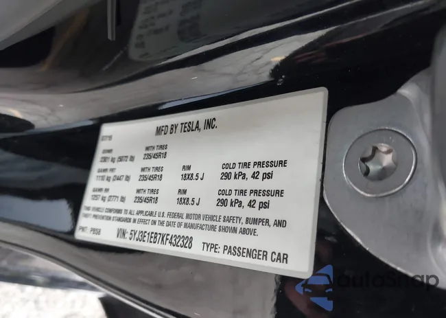 5YJ3E1EB7KF432328: 43326447