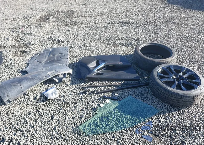 JM1GJ1W56F1209749: 43326469