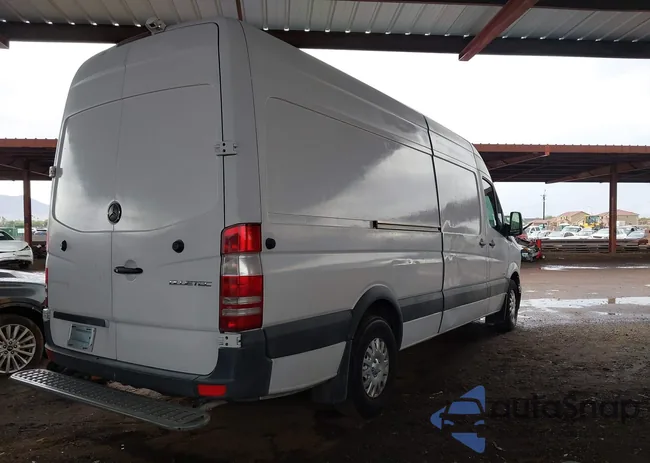 WD3PE8DBXFP136415: 43326501