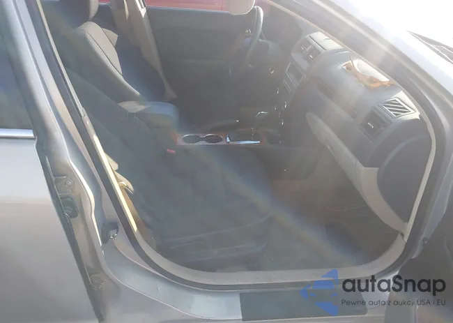 3FAHP0JG3AR306837: 43326535