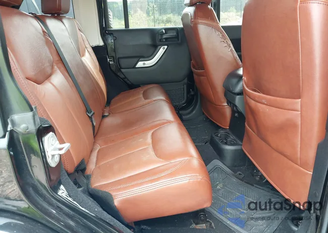 1C4BJWEG9GL136764: 43326729