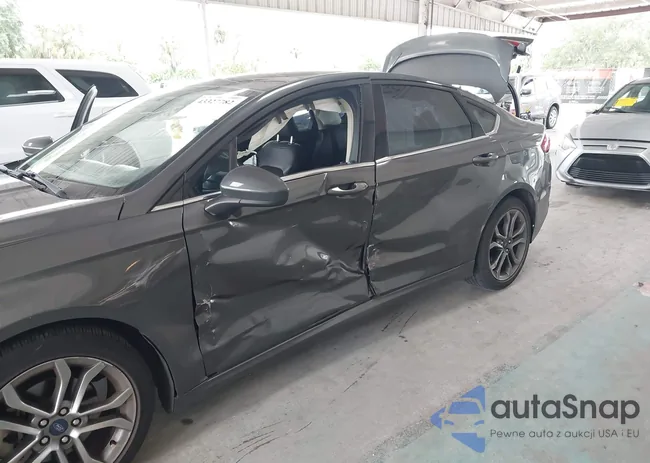 3FA6P0H74HR403097: 43327782