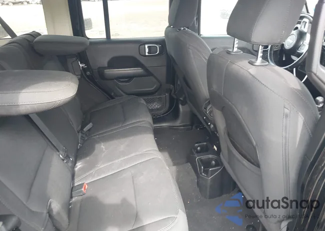 1C4HJXEN4LW198015: 43327891