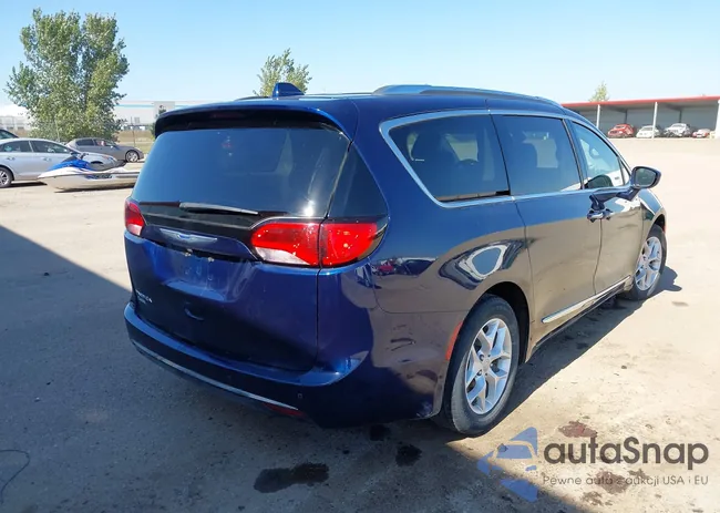 2C4RC1EG6JR189111: 43328043