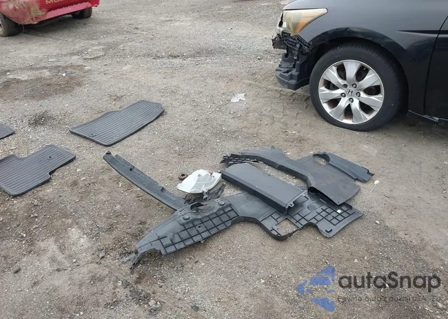 19UUA8F58CA032176: 43327316