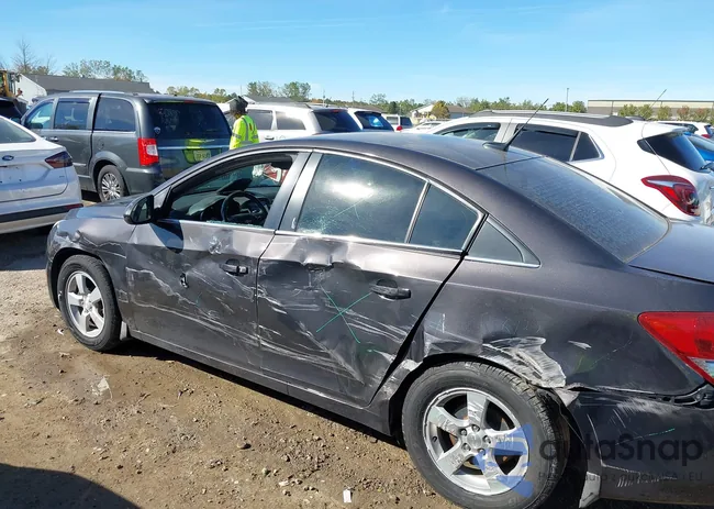 1G1PC5SB3E7468362: 43327337