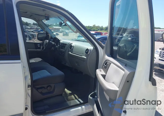 1FMRU15W84LB35693: 43327554