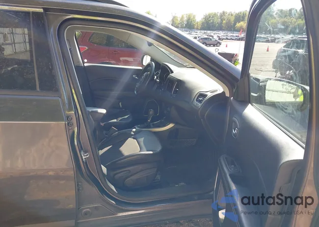 3C4NJDBB6LT168788: 43328939