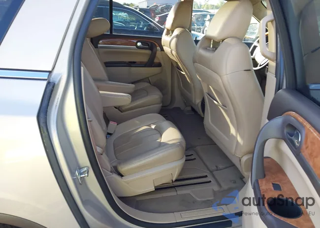 5GAKVCED1CJ318555: 43329048