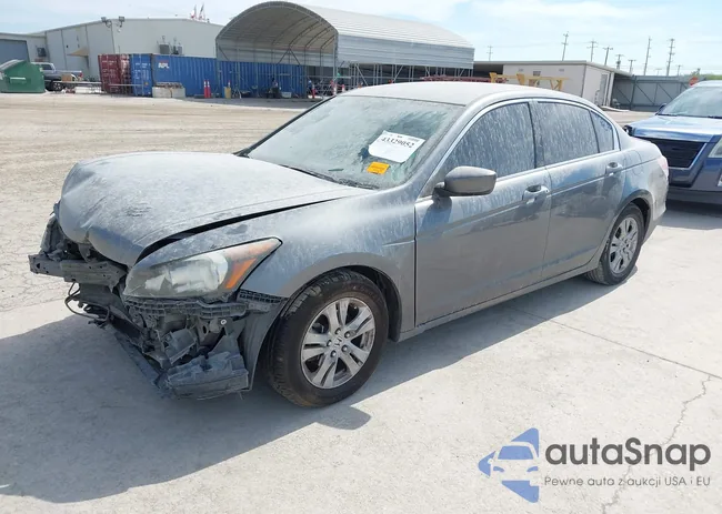 1HGCP2F46AA106870: 43329052