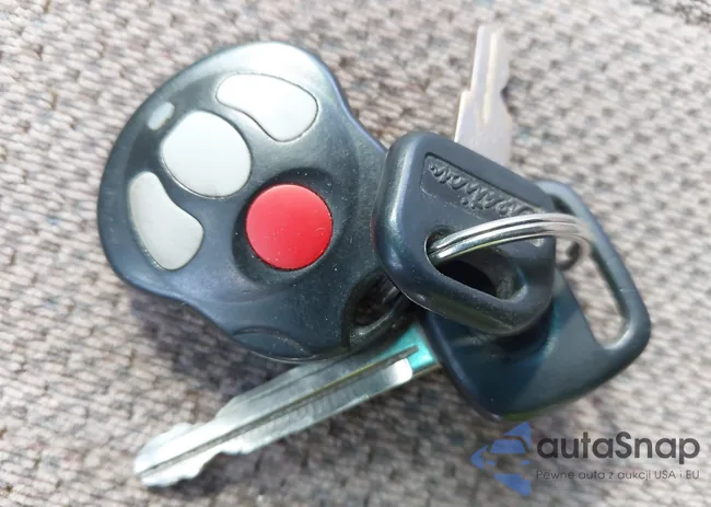 5TBBT4417YS058215: 43329100