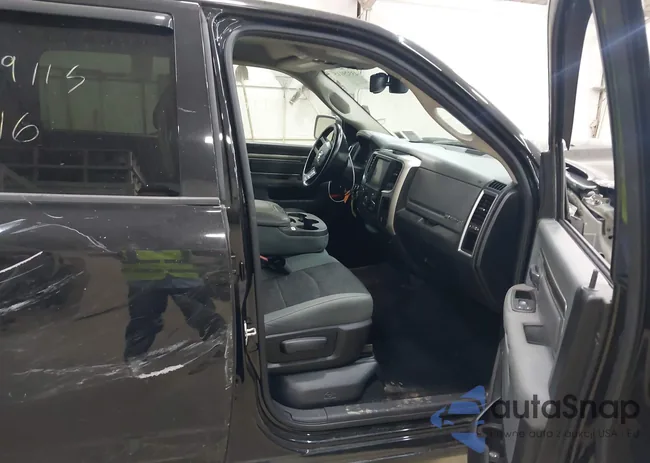 3C6RR7LT0GG174725: 43329115