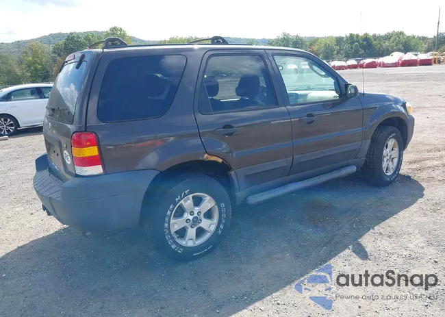 1FMCU93197KB35577: 43329234