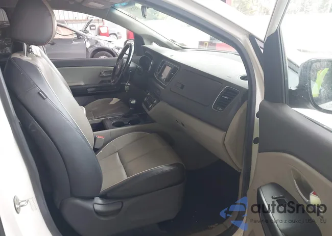 KNDMB5C12H6325030: 43329242