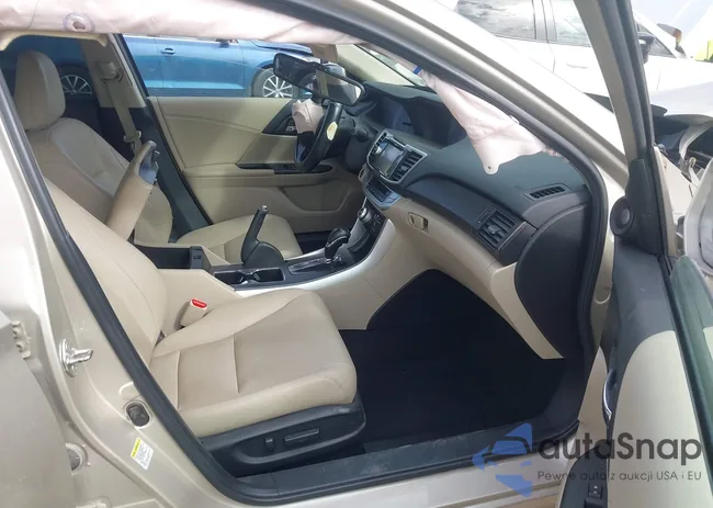 1HGCR2F84DA237913: 43328331