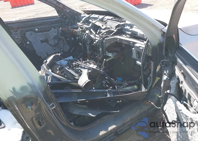 WBA7F0C56JGM22638: 43328344