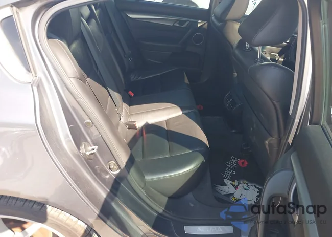 19UUA8F57AA011154: 43328436