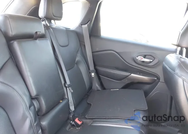 1C4PJLDB3LD614384: 43328690